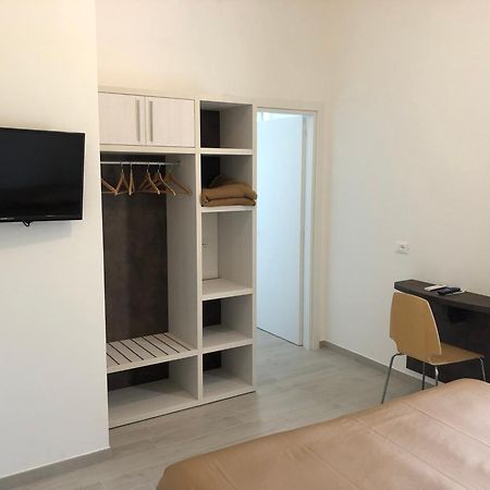 מרינה די פיאטרסנטה Arianna Hotel מראה חיצוני תמונה