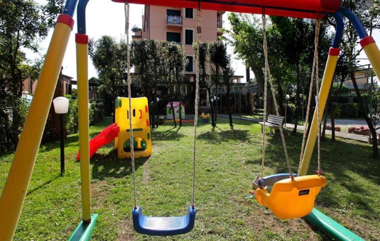 מרינה די פיאטרסנטה Arianna Hotel מראה חיצוני תמונה