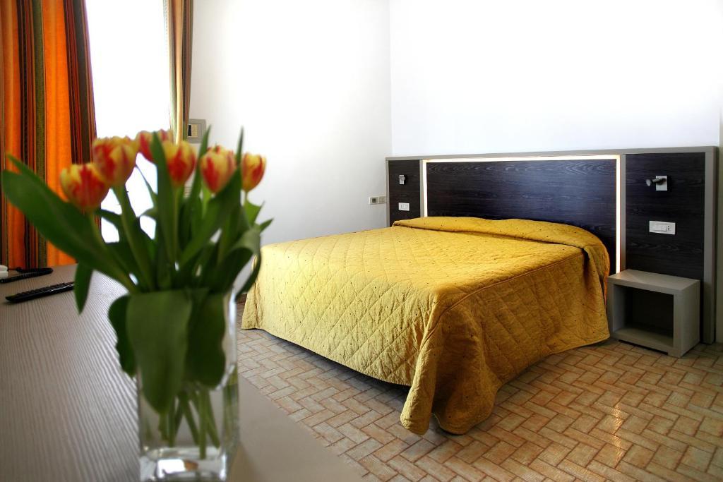 מרינה די פיאטרסנטה Arianna Hotel מראה חיצוני תמונה