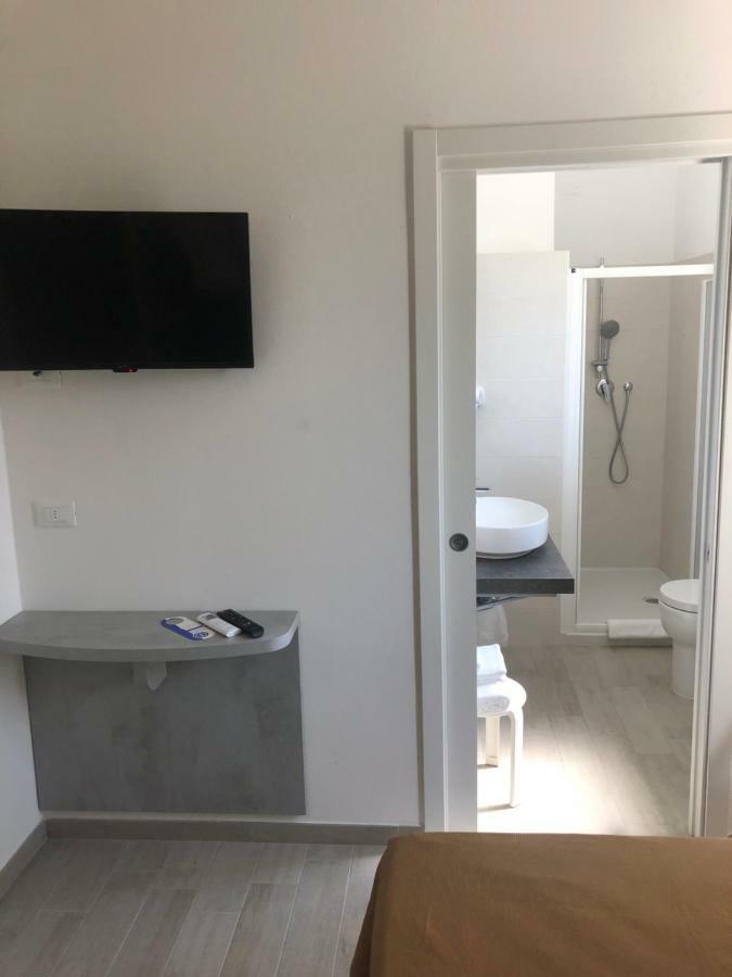 מרינה די פיאטרסנטה Arianna Hotel מראה חיצוני תמונה